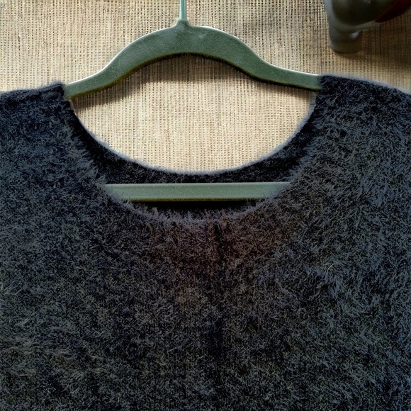 NEW Oversized Black Soft Sweater Size XL - Perfect for Chic Comfort - Picture 10 of 10